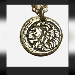 .999 silver lion head Amulet/ Pendant jewellery #silverjewellery #lion #999